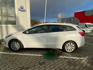 2018 Kia Ceed II Рестайлинг, белый, 1357000 рублей, вид 4