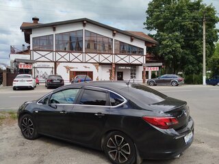 2013 Opel Astra J Рестайлинг, чёрный, 810000 рублей, вид 5