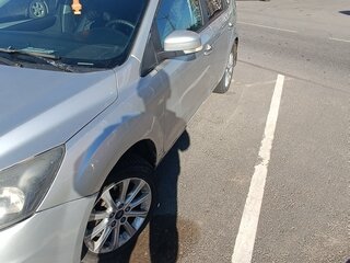 2009 Ford Focus II Рестайлинг, серебристый, 450000 рублей, вид 2