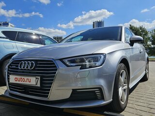 2019 Audi A3 Sportback e-tron III (8V) Рестайлинг, серебристый, 1890000 рублей, вид 2