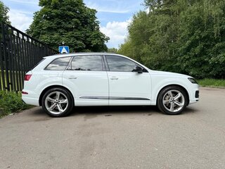 2019 Audi Q7 II (4M), белый, 4300000 рублей, вид 3