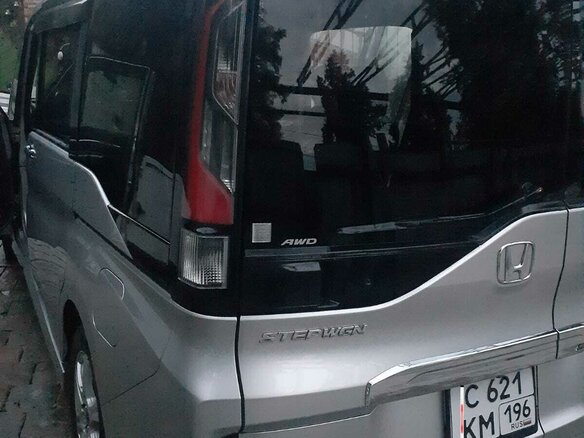 2015 Honda Stepwgn Spada V, серебристый, 1735000 рублей - вид 1