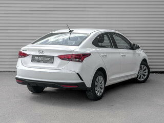 2022 Hyundai Solaris II Рестайлинг, белый, 1595000 рублей, вид 5