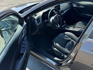 2017 Mazda 3 III (BM) Рестайлинг, коричневый, 1650000 рублей, вид 3