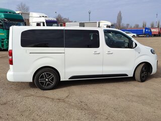 2019 Peugeot Traveller Long I, белый, 3500000 рублей, вид 1