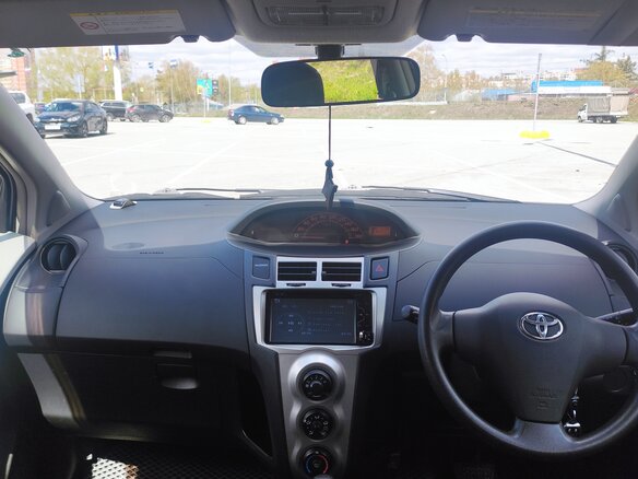 2009 Toyota Vitz II (XP90), серый, 710000 рублей - вид 7