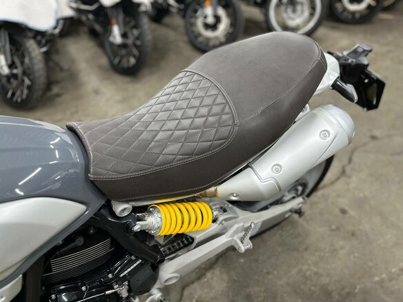 2021 Ducati Scrambler 1100, серебристый, 970000 рублей - вид 17