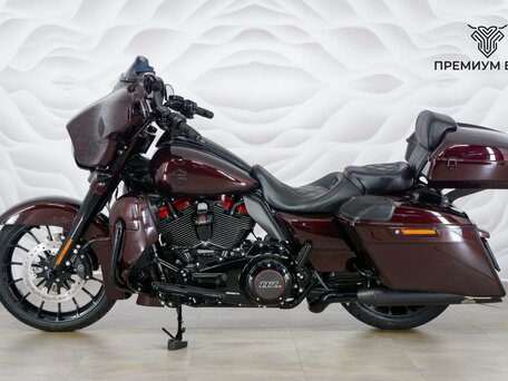 2018 Harley-Davidson CVO Street Glide, красный, 2599000 рублей, вид 2