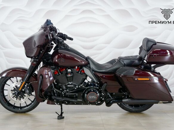 2018 Harley-Davidson CVO Street Glide, красный, 2599000 рублей - вид 1
