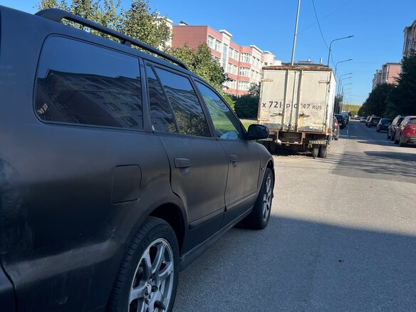 1997 Mitsubishi Legnum, чёрный, 130000 рублей - вид 2