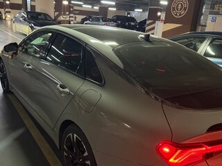 2021 Kia K5 III, серый, 2500000 рублей, вид 3