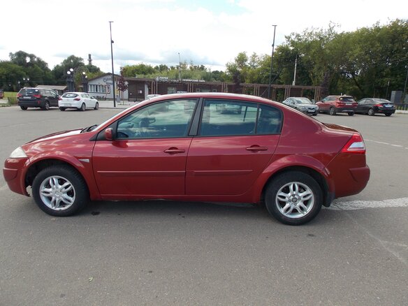 2007 Renault Megane II Рестайлинг, красный, 340000 рублей - вид 5