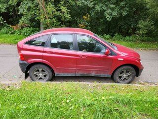 2007 SsangYong Actyon 4-speed I, красный, 600000 рублей, вид 2