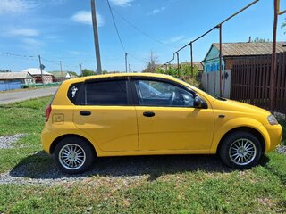 2005 Chevrolet Aveo I, жёлтый, 500000 рублей, вид 2