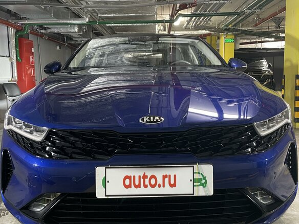 2020 Kia K5 III, синий, 3300000 рублей - вид 6