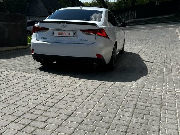 2018 Lexus IS 300 III Рестайлинг, белый, 3280000 рублей - вид 2