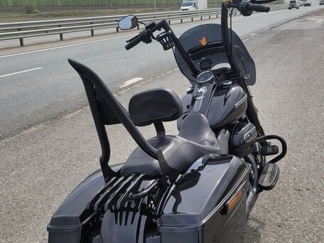 2019 Harley-Davidson Road King, чёрный, 1900000 рублей, вид 1