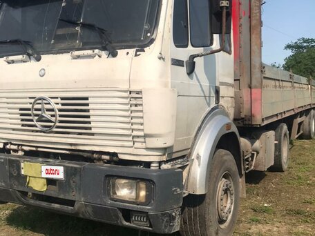 1993 Mercedes-Benz Actros, белый, 550000 рублей, вид 3
