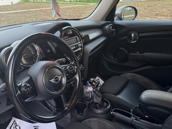 2018 Mini Hatch Cooper III (F55/F56), серый, 1650000 рублей - вид 4