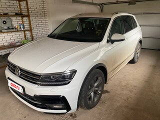 2018 Volkswagen Tiguan II, белый, 2700000 рублей, вид 2