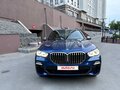 2019 BMW X5 M50d IV (G05/G18), синий, 6500000 рублей - вид 1