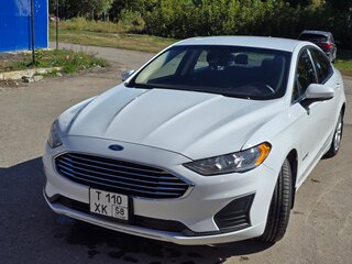 2019 Ford Fusion (North America) II Рестайлинг, белый, 1890000 рублей, вид 3