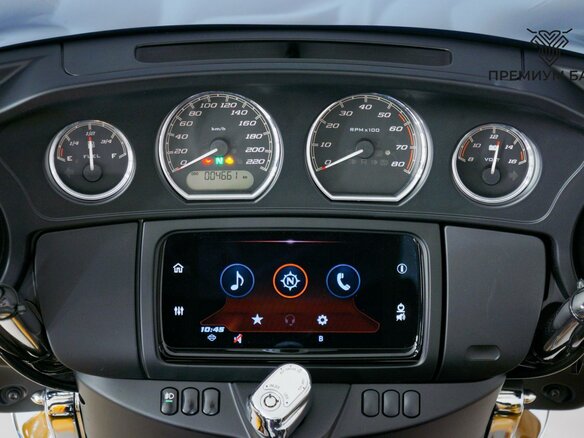 2023 Harley-Davidson Tri Glide, золотистый, 4799000 рублей - вид 14