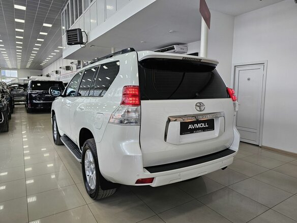 2010 Toyota Land Cruiser Prado 150 Series, белый - вид 6