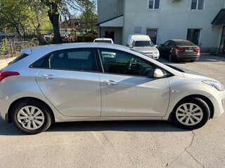 2016 Hyundai i30 II Рестайлинг, серебристый, 1150000 рублей, вид 3