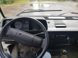 1986 Volkswagen Transporter 4-speed T3, чёрный, 350000 рублей, вид 5