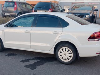 2019 Volkswagen Polo V Рестайлинг, белый, 1150000 рублей, вид 3