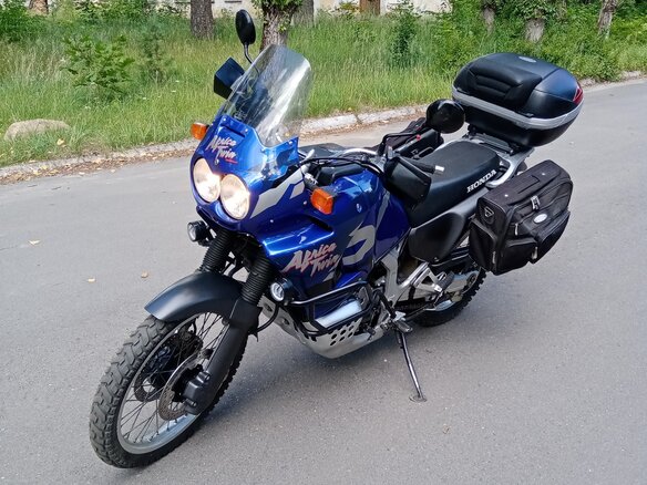 2001 Honda XRV 750 Africa Twin, синий, 534901 рублей - вид 4