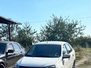 2018 Lada (ВАЗ) Granta I, белый, 640000 рублей, вид 2