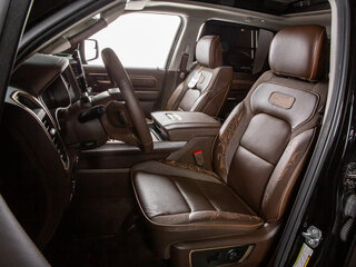 2026 Ram 1500 Crew Cab eTorque V Рестайлинг, зелёный, 11948000 рублей, вид 3