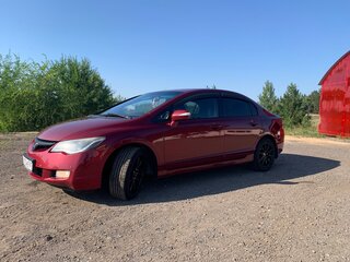 2007 Honda Civic VIII, красный, 700000 рублей, вид 2