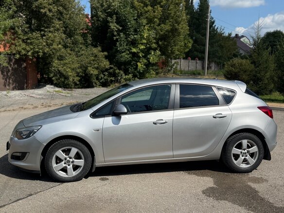 2012 Opel Astra J Рестайлинг, серебристый, 799999 рублей - вид 18