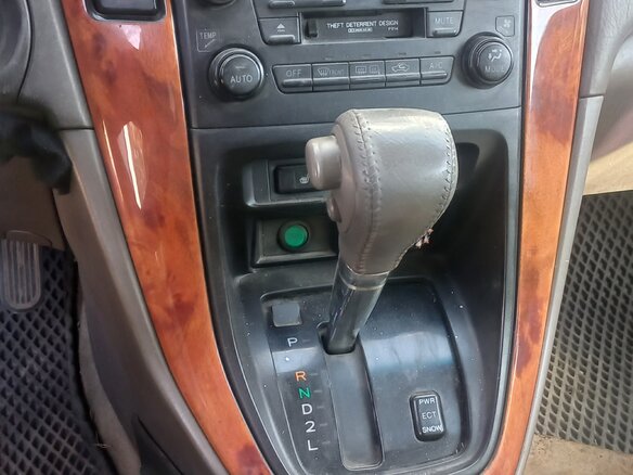 2000 Lexus RX 300 I, жёлтый, 850000 рублей - вид 4