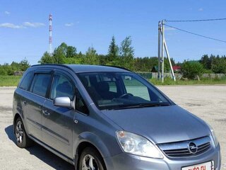 2010 Opel Zafira B Рестайлинг, серый, 600000 рублей, вид 3