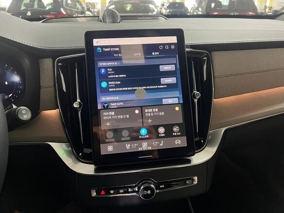 2026 Volvo XC90 B6 II Рестайлинг 2, синий, 9600000 рублей - вид 18