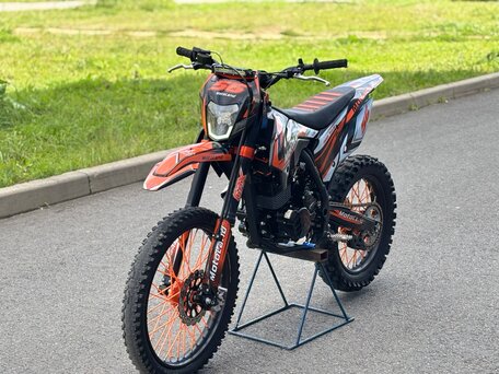 2024 Motoland CRF250, оранжевый, 135000 рублей, вид 2