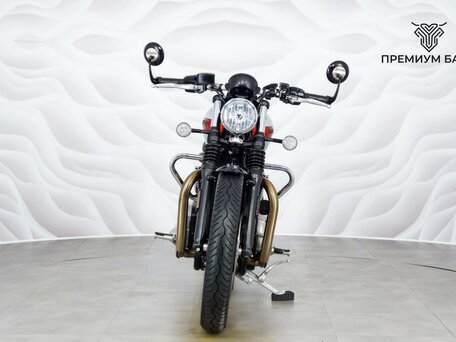 2018 Triumph Bonneville Bobber, красный, 1199000 рублей, вид 4