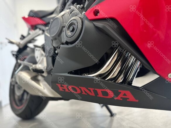 2026 Honda CBR 650R, красный, 1749900 рублей - вид 14