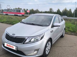 2014 Kia Rio III, серебристый, 750000 рублей, вид 2