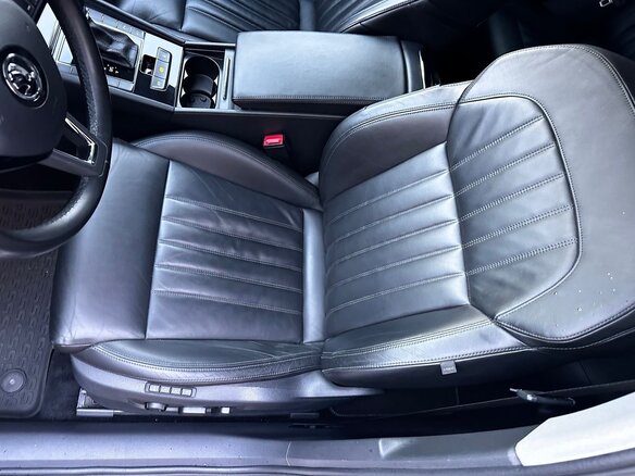 2019 Skoda Superb III, белый, 1850000 рублей - вид 21