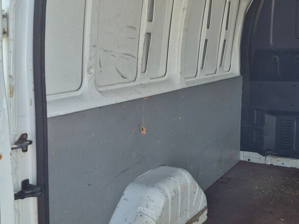 2009 Ford Transit, белый, 950000 рублей - вид 8