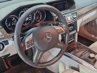 2013 Mercedes-Benz E-Класс 200 IV (W212, S212, C207) Рестайлинг, серебристый, 2300000 рублей, вид 3