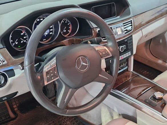 2013 Mercedes-Benz E-Класс 200 IV (W212, S212, C207) Рестайлинг, серебристый, 2300000 рублей - вид 2