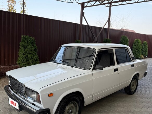 2008 Lada (ВАЗ) 2107, белый, 375000 рублей