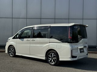 2021 Honda Stepwgn Spada V Рестайлинг, белый, 2448000 рублей, вид 2