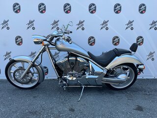 2013 Honda VT 1300CX Fury, серебристый, 940000 рублей, вид 3